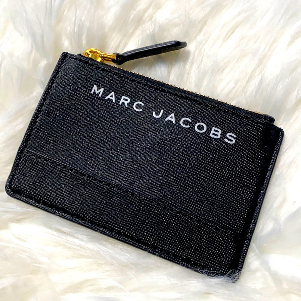 NWOT Marc Jacobs Textured Logo CardHolder/Keychain